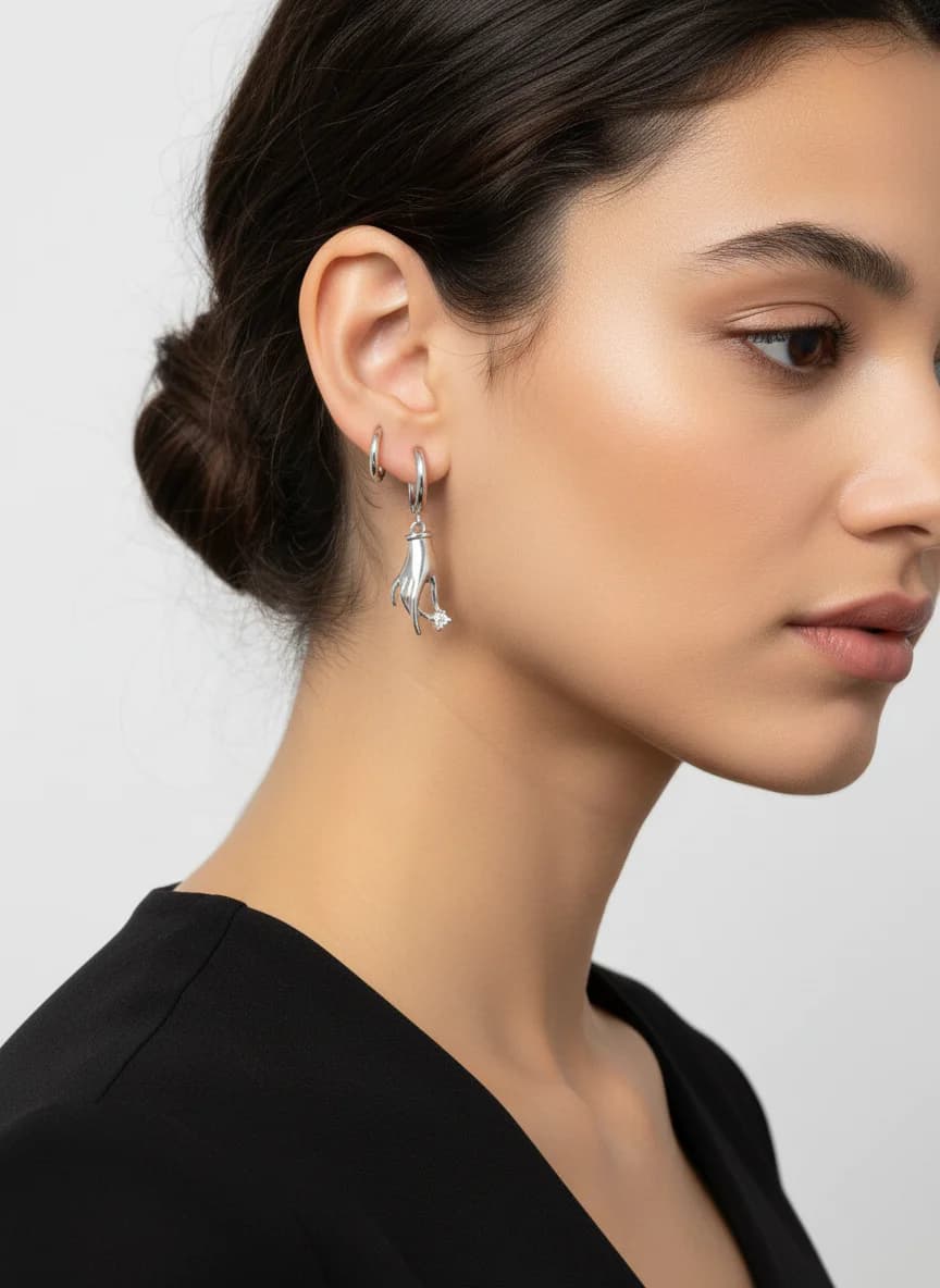 Üçlü Anahtar Kilit El Zirkon Taşlı Sallantılı Halka Küpe