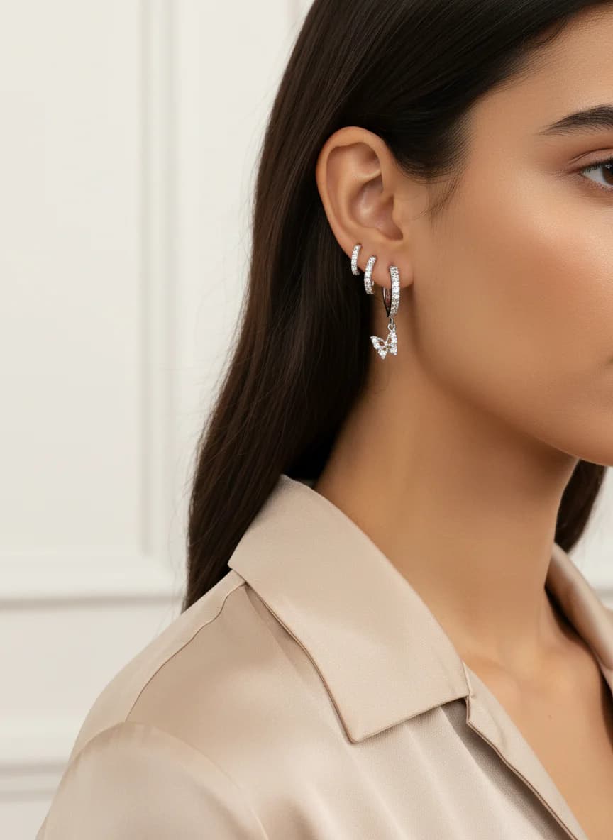 Gümüş Rengi Zirkon Taşlı Kelebek & Sonsuzluk Halka Küpe Seti