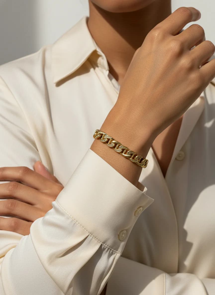 Altın Rengi Taş Detaylı Zincir Bileklik