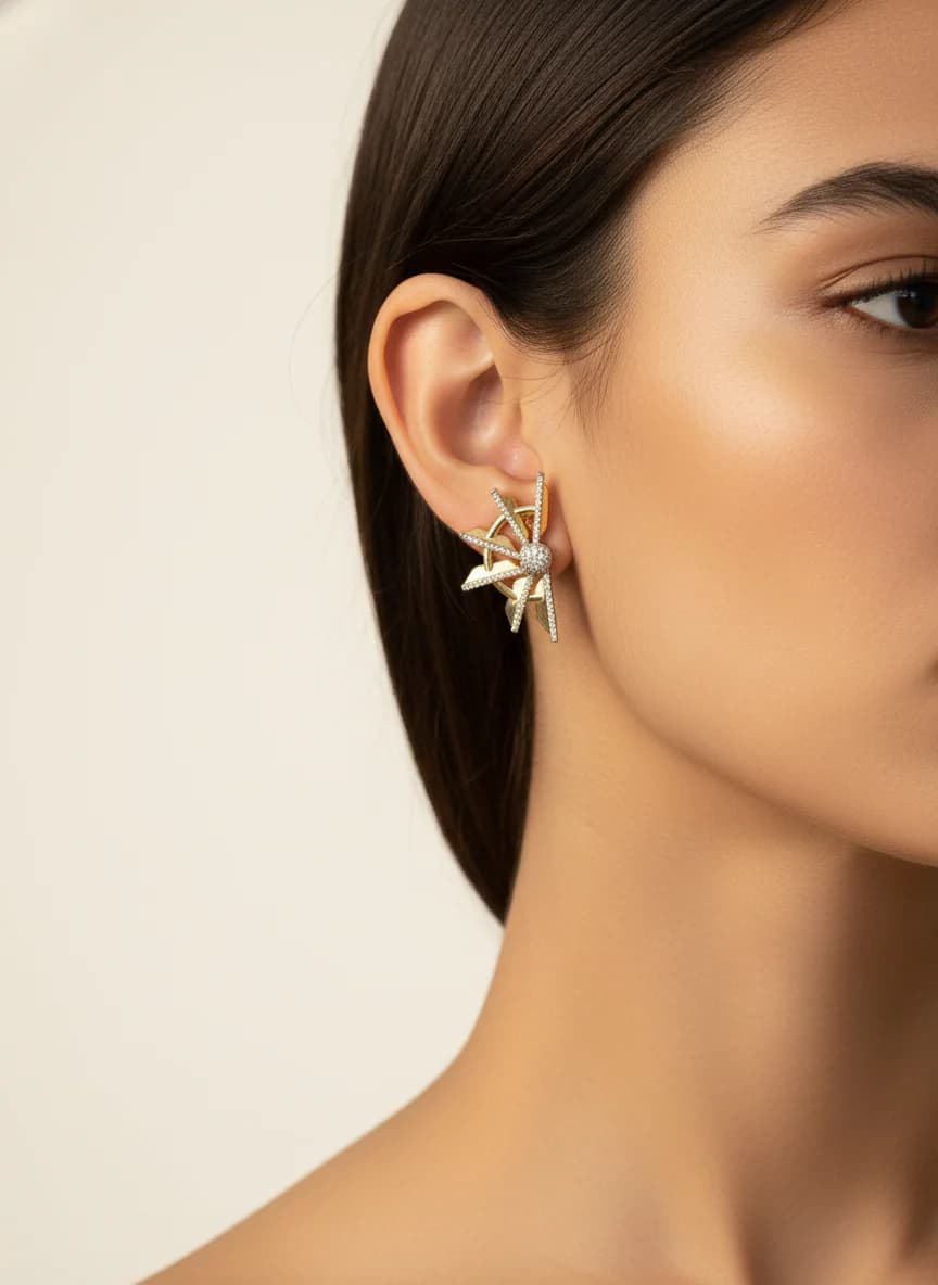 Altın Rengi Taşlı Modern Tasarım Zirkon Küpe