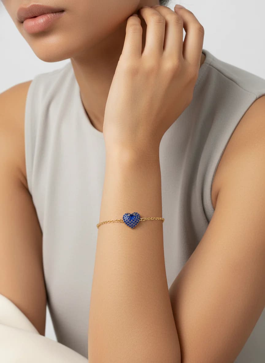 Mavi Taşlı Kalp Figürlü Altın Rengi Ayarlanabilir Bileklik