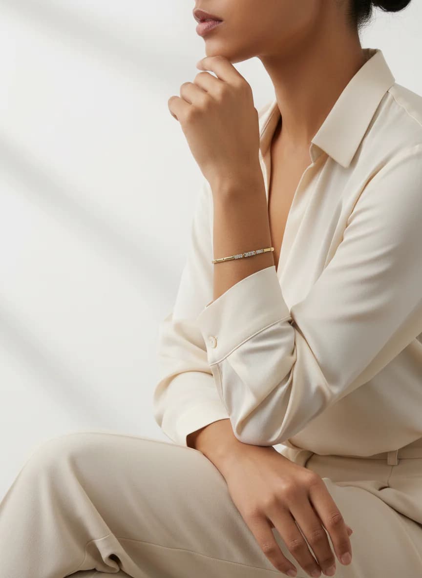 Altın Rengi Taşlı Dikdörtgen Zincir Kadın Bileklik