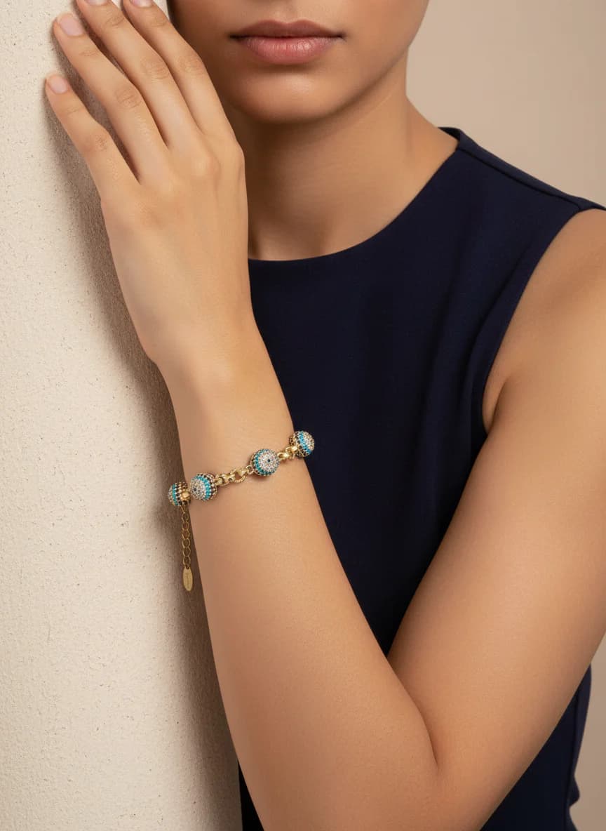 Altın Rengi Zirkon Taşlı Nazar Boncuklu Zincir Bileklik