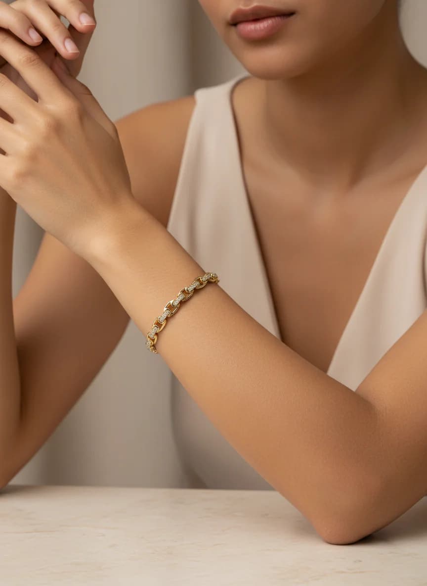 Altın Rengi Taşlı Zincir Bileklik