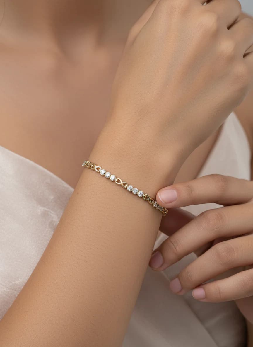 Zirkon Taşlı Sonsuzluk Altın Kaplama Kadın Bileklik