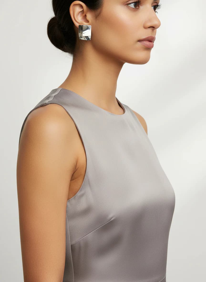 Modern Katmanlı Gümüş Rengi Metal Küpe | Şık Tasarım