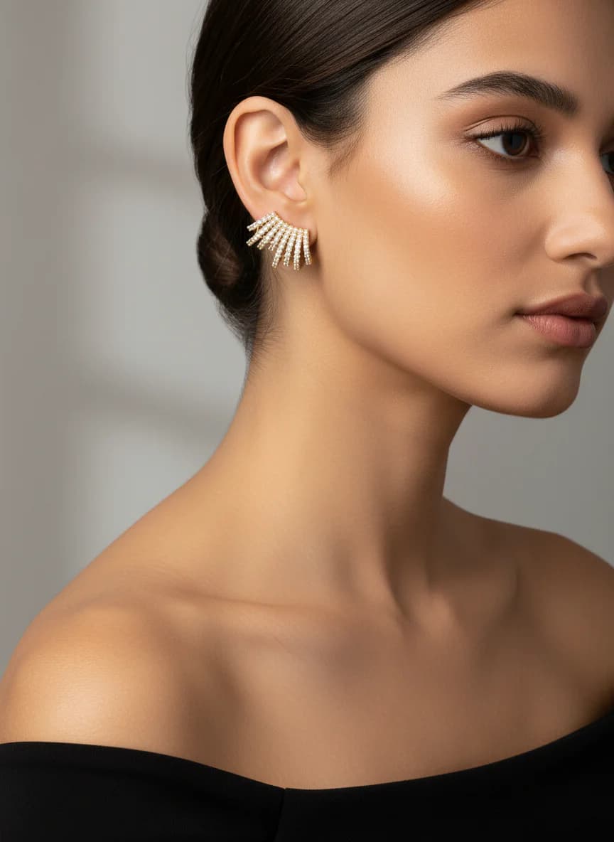 Altın Rengi Taşlı Fan Tasarım Pırıltılı Ear Climber Küpe