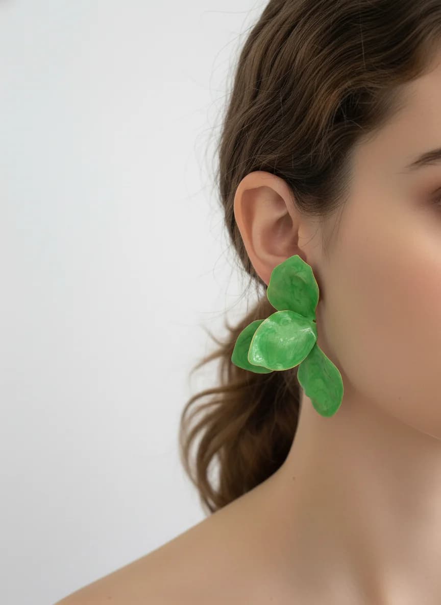 Yeşil Petal Tasarım Statement Kadın Küpe