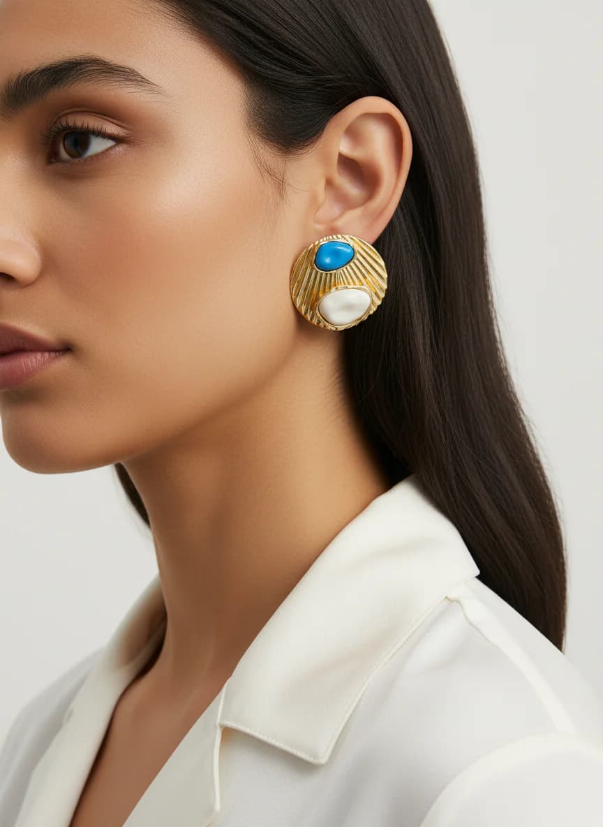 Altın Rengi Mavi Beyaz Kaboşon Şık Tasarım Küpe