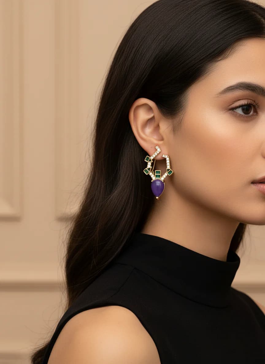 Mor Yeşil Taşlı Altın Rengi Geometrik Küpe