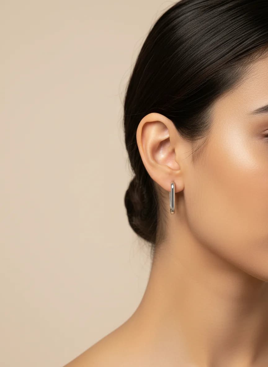 Modern Kare Halka Küpe - Gümüş Rengi Minimalist Tasarım