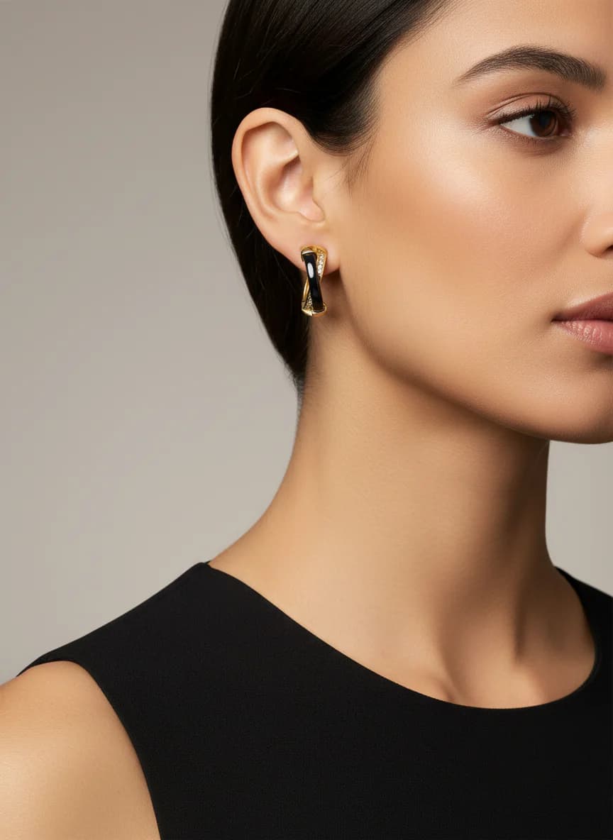 Altın Siyah Zirkon Taşlı Modern Halka Küpe