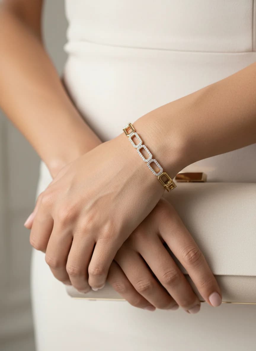 Altın Renk Dikdörtgen Taşlı Şık Kadın Bileklik