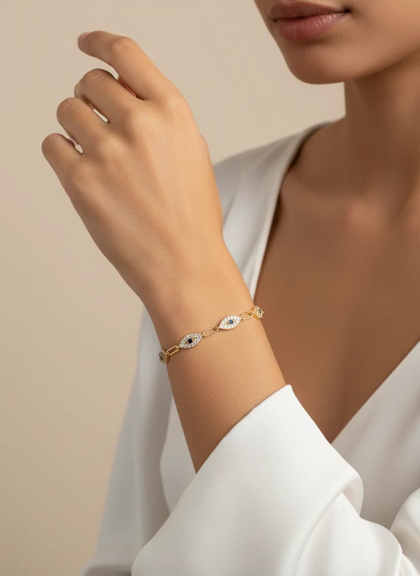 Altın Rengi Zirkon Taşlı Nazar Desenli Bileklik