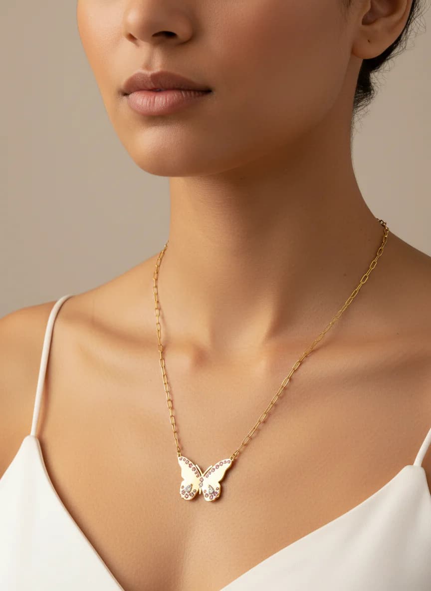 Altın Rengi Kelebek Kolye Zirkon Taşlı Uzun Zincir