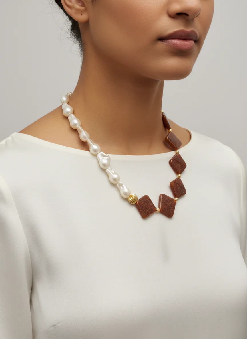 Barok İnci ve Kare Kahverengi Taşlı Şık Kolye