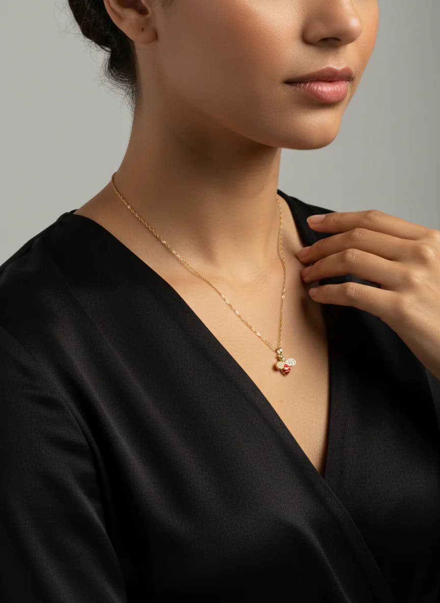 Zarif Altın Rengi Arı Kolye Zirkon Taşlı Kadın Kolye