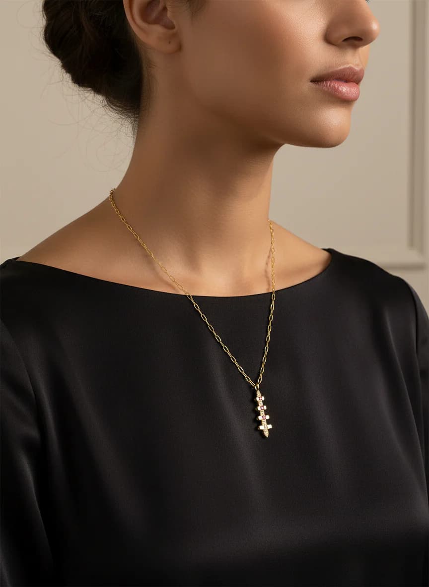 Altın Rengi Ataç Zincir & Pembe Beyaz Taşlı Kolye