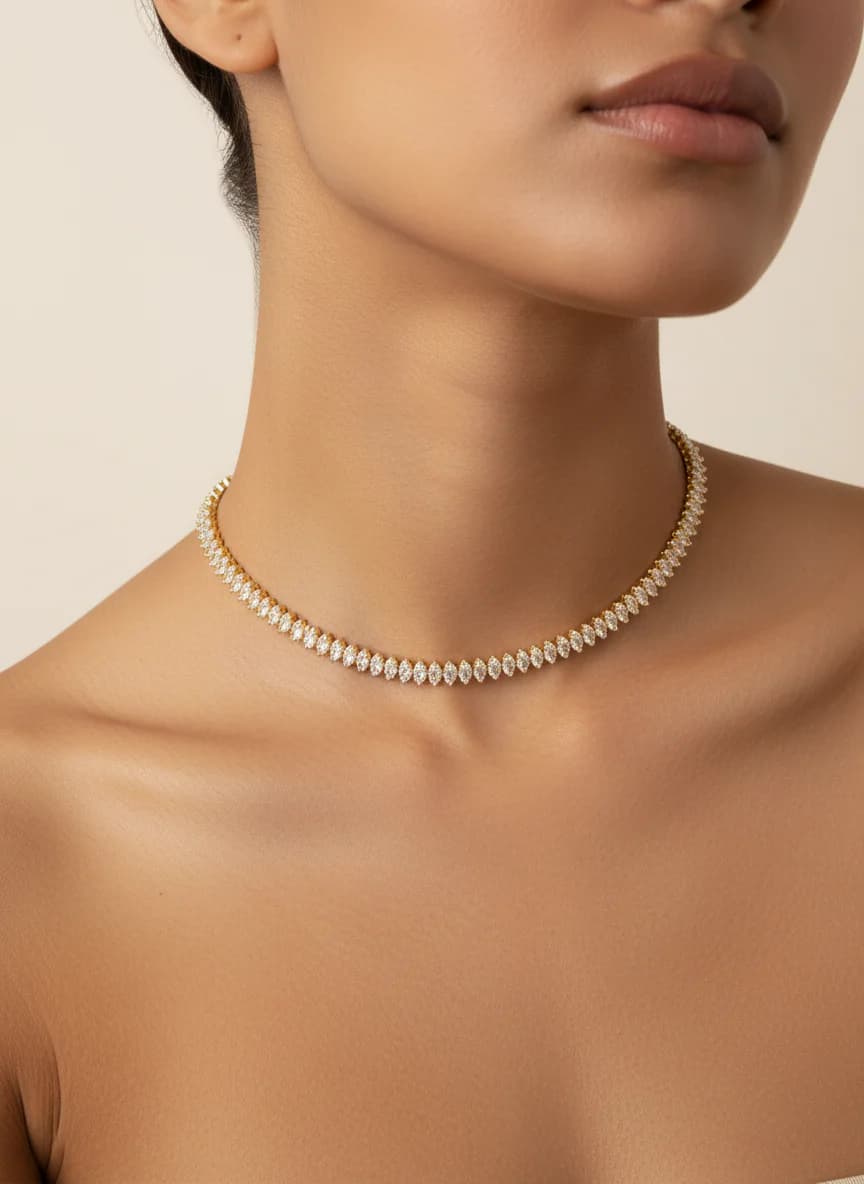 Altın Kaplama Markiz Taşlı Pırlanta Görünümlü Kolye