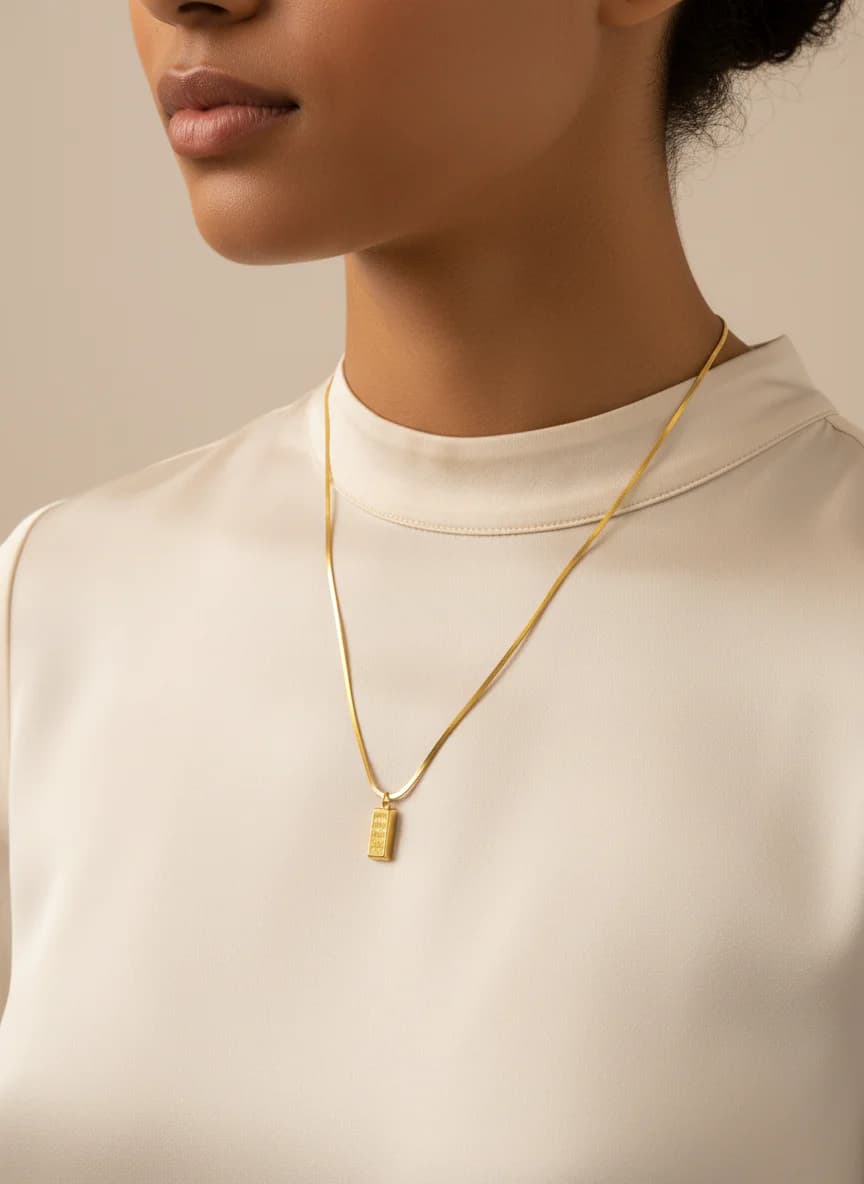 Altın Rengi Balıksırtı Zincir Külçe Plaka Kolye