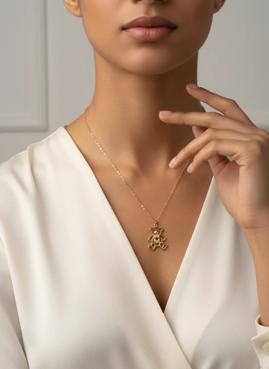 Altın Rengi Ayıcık Kolye | Kırmızı Gözlü Zirkon Taşlı