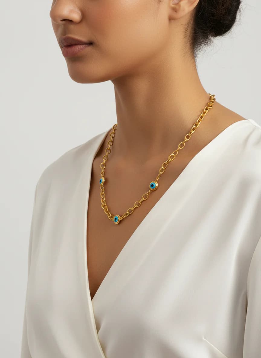 Altın Renk Nazar Boncuklu Zarif Zincir Kolye