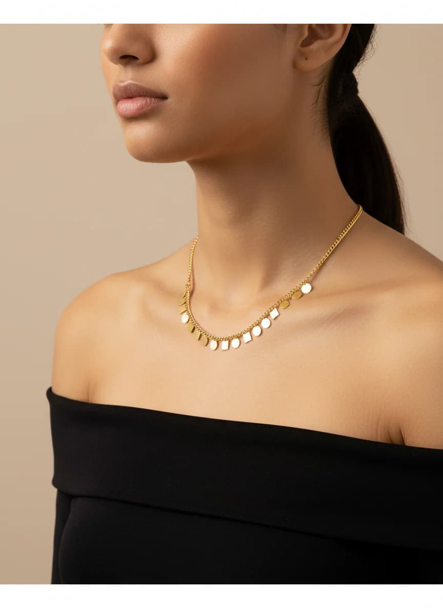 Altın Rengi Geometrik Sallantılı Zincir Kolye