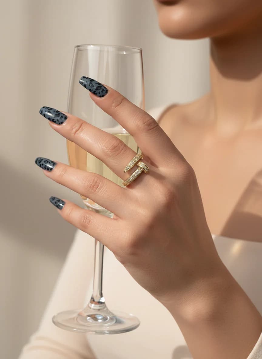 Altın Rengi Zirkon Taşlı Çivi Yüzük | Kadın Aksesuar