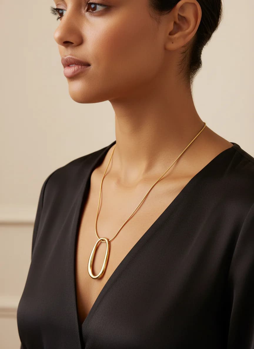 Modern Oval Tasarım Altın Kaplama Kadın Kolye