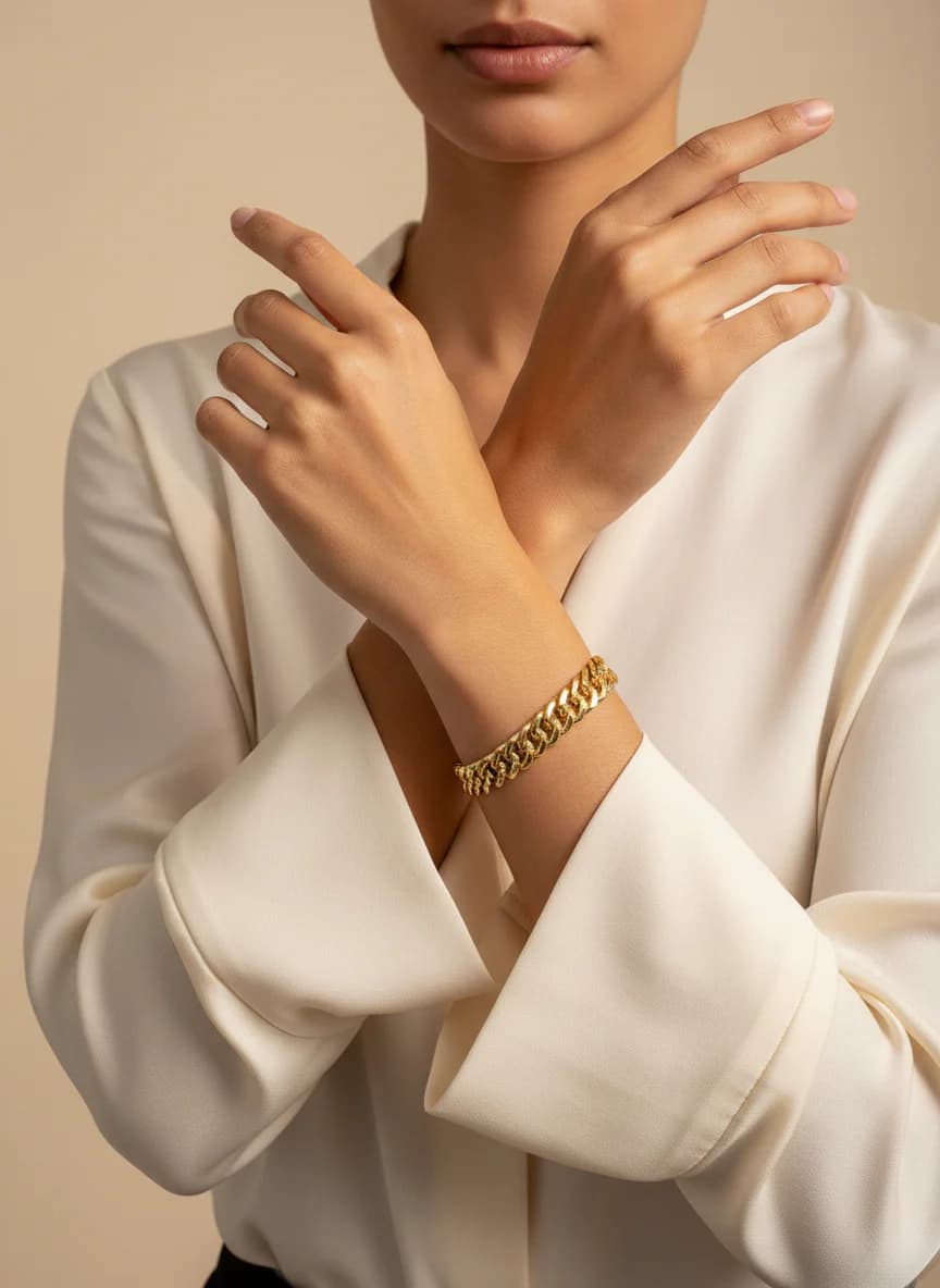 Şık Gold Rengi Küba Zincir Bileklik - Unisex Parlak Tasarım