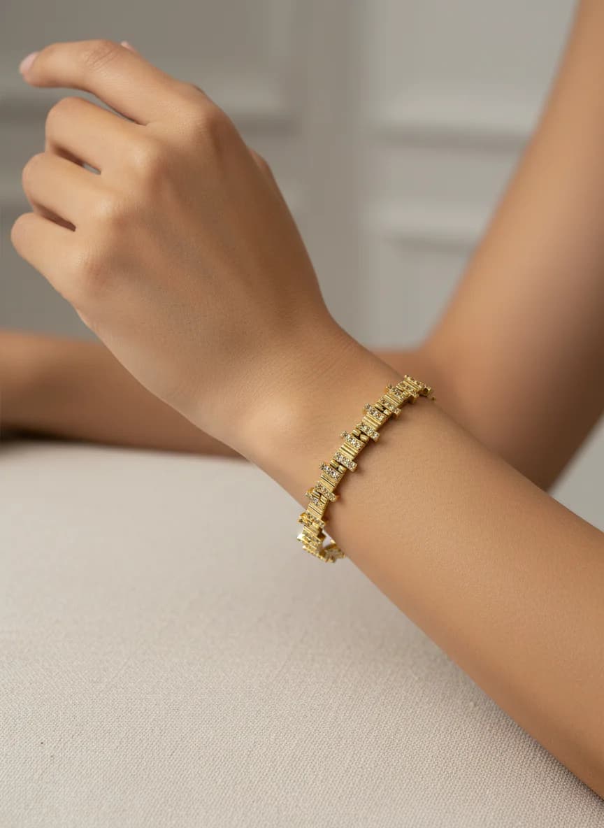 Lüks Altın Kaplama Zirkon Taşlı Kadın Zincir Bileklik