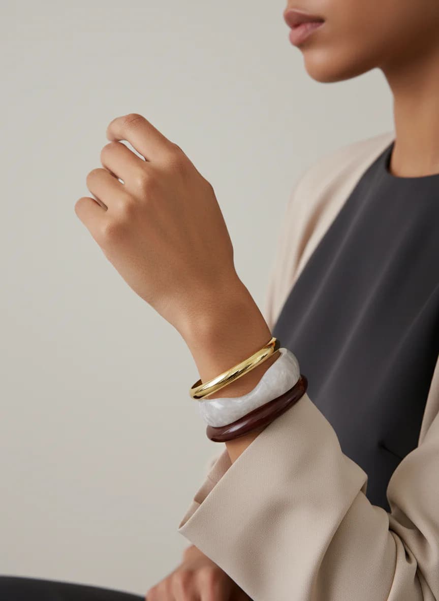 3'lü Altın Rengi ve Akrilik Tasarım Bileklik Seti